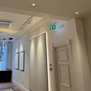 hinckley emergency light in a retail store
